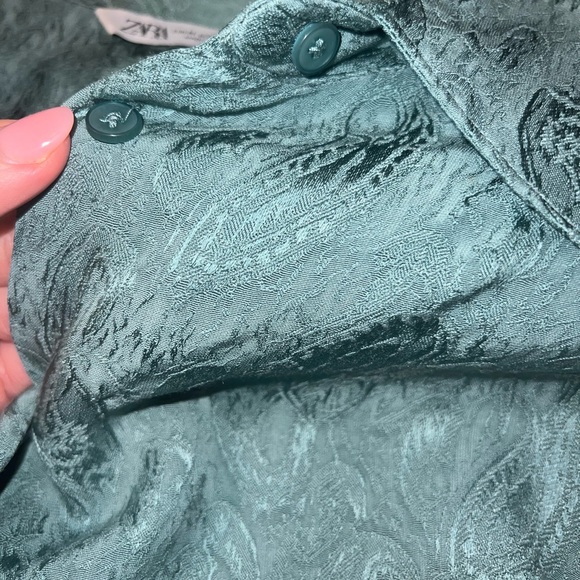 Zara button down blouse - Picture 3 of 3